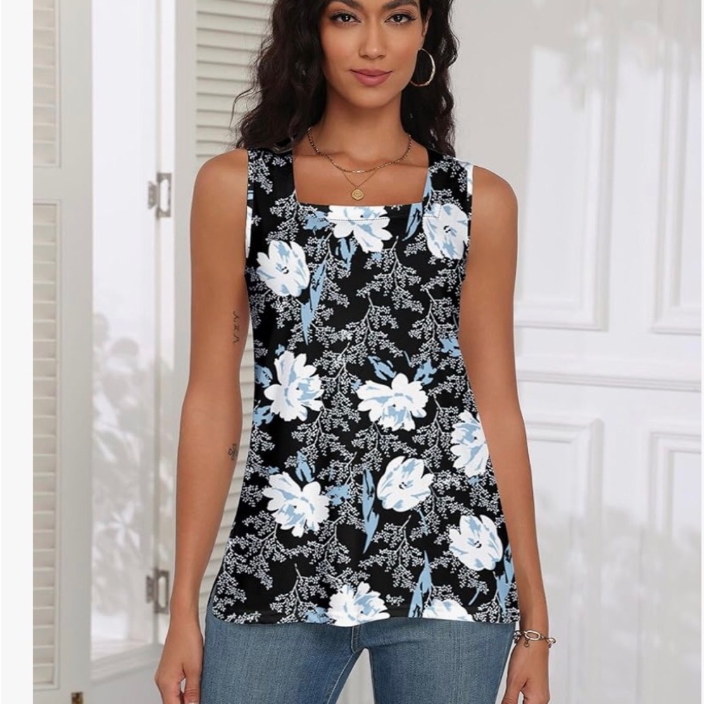 Floral Black and White Women's Top